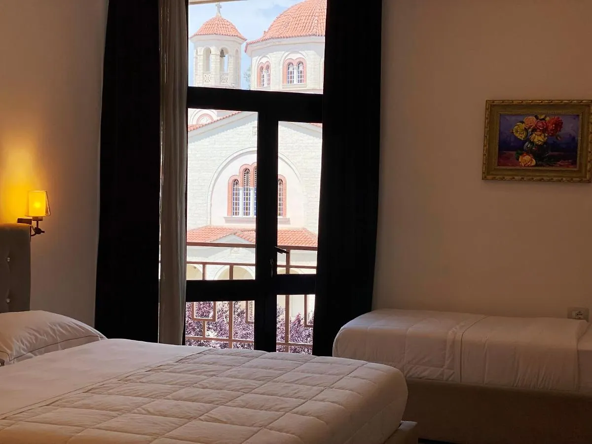 Hotel Republika Berat 4*,