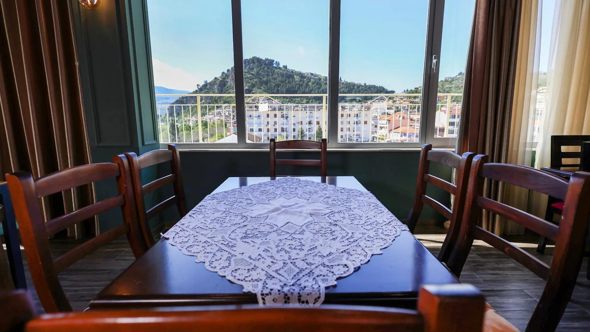 ****  Hotel Republika Berat Albania